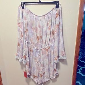 BNWT gorgeous floral romper